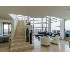 Dúplex en alquiler con terraza, plaza de parking y piscina comunitaria en Diagonal Mar, Barcelona