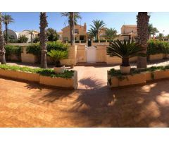 Chalet en Venta en La Manga del Mar Menor, Murcia