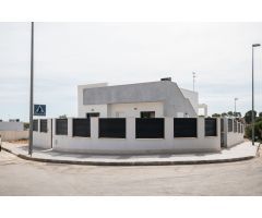 Chalet en Venta en El Pinar de Campoverde, Alicante