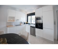Chalet en Venta en El Pinar de Campoverde, Alicante
