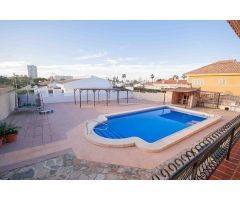 Chalet en Venta en Mar de Cristal, Murcia