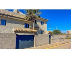 Chalet en Venta en La Manga del Mar Menor, Murcia
