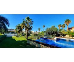 Chalet en Venta en La Manga del Mar Menor, Murcia
