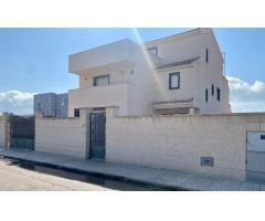 Chalet en Venta en La Manga del Mar Menor, Murcia