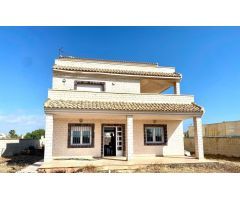 Chalet en Venta en La Manga del Mar Menor, Murcia