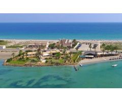 Chalet en Venta en La Manga del Mar Menor, Murcia