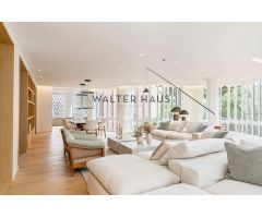 Exclusiva vivienda reformada con terraza y garaje en venta en Pedralbes, Barcelona