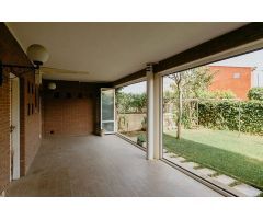 casa adosada en Venta en Huesca