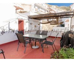 casa adosada en Venta en Cómpeta