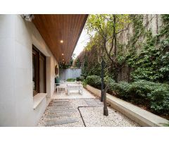 Estupendo bajo en venta con piscina, garaje y trastero en Nueva España, Madrid