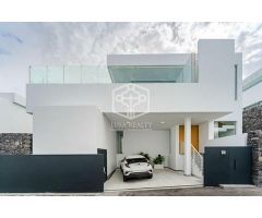 villa en Venta en Adeje