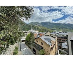 espacio comercial en Venta en Andorra