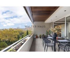 Exclusivo piso con terraza y vistas en Turó Park, Barcelona