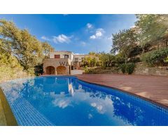 Casa en venta con Piscina y Vistas al Mar en Ubicación Privilegiada, Vall-Llobrega, Girona