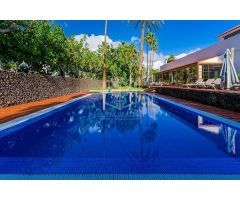villa en Venta en Arona
