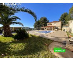 Chalet con espectaculares vistas y privacidad