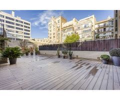 Piso en venta en Eixample Dreta, Barcelona. EGYB-T518