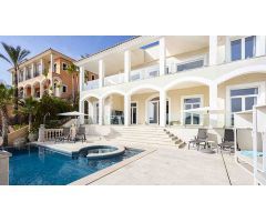 villa en Venta en Santa Ponsa. XPNT-T3921