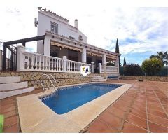 villa en Venta en Alcaucin. FQFR-T5529