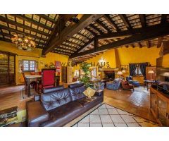Masía restaurada con piscina, jardines y campos en Corçà, Girona. EGYB-T535