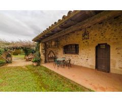 Masía restaurada con piscina, jardines y campos en Corçà, Girona. EGYB-T535