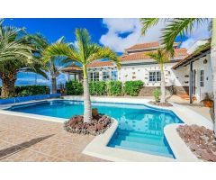 villa en Venta en Adeje. UEBZ-T1325
