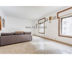 Piso a reformar en venta con mucha luz natural y excelente distribución en l amp;apos;Antiga Esquerr