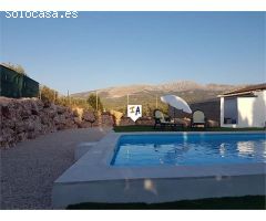 villa en Venta en Villanueva Del Rosario. FQFR-T5536