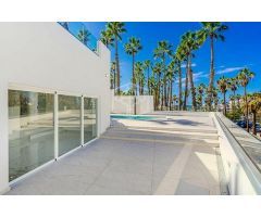 villa en Venta en Adeje. UEBZ-T1339