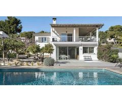 villa en Venta en Santa Ponsa. XPNT-T3926