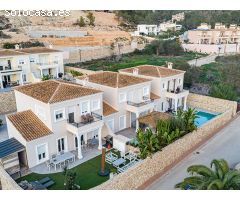Bonito bungalow con piscina comunitaria en Calpe.. MPQJ-T3015