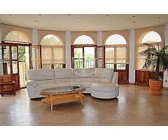 villa en Venta en Peguera. UEBZ-T1197