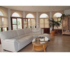 villa en Venta en Peguera. UEBZ-T1197