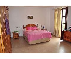 villa en Venta en Peguera. UEBZ-T1197