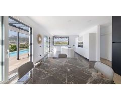 Lujo sostenible en Calpe: Villa contemporánea con vistas al mar. XIDB-T221