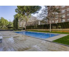 Piso en venta con terraza, piscina y parkings en Pedralbes, Barcelona. EGYB-T593
