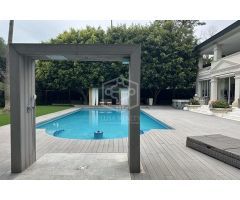villa en Venta en Castelldefels. UEBZ-T1343