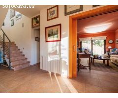 casa en Venta en Santa Cristina d apos;Aro. FHOQ-T1386