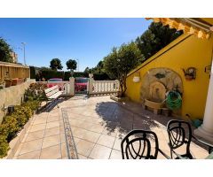 Bonito bungalow con vistas al mar a tan solo 150 metros de la playa, Calpe.. MPQJ-T3063