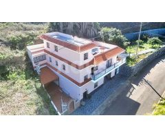 ? ? Casa en venta, Casa, , Tenerife, 8 Dormitorios, 335 m², 525.000 € ?. XPKP-T2661