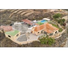 ? ? Villa en venta, Casa, San Miguel, Tenerife, 6 Dormitorios, 650 m², 1.200.000 € ?. XPKP-T2663
