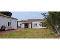 villa en Venta en Chiclana De La Frontera. XSBL-T231
