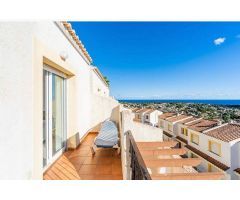 Maravilloso Bungalow de 2 Dormitorios. Vistas panorámicas al mar y al Peñón de Ifach. MPQJ-T3066