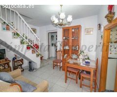 casa adosada en Alquilar en Torrox. RLJO-T6395