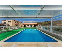 villa en Venta en San Miguel De Abona. UEBZ-T1364