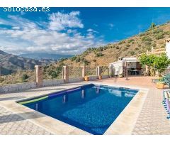villa en Alquilar en Torrox. RLJO-T6403