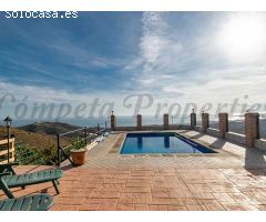 villa en Alquilar en Torrox. RLJO-T6403