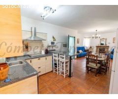 villa en Alquilar en Torrox. RLJO-T6403