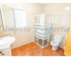 villa en Alquilar en Torrox. RLJO-T6403