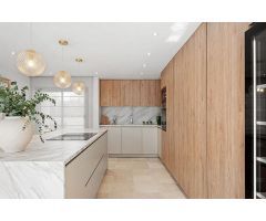 villa en Venta en Marbella. LEPV-T4243